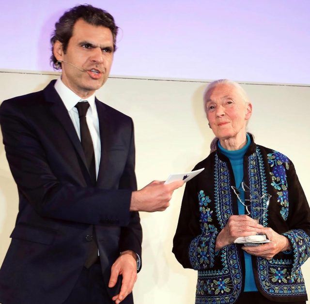 Saddened by the loss of @janegoodallinst whom I was honored to present with a lifetime achievement award in Berlin some years ago. Her legacy will live on